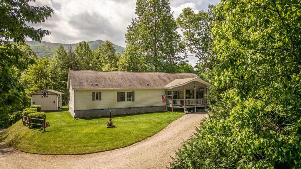 Waynesville, North Carolina 28786, 3 Bedrooms Bedrooms, ,2 BathroomsBathrooms,Residential,For Sale,10615