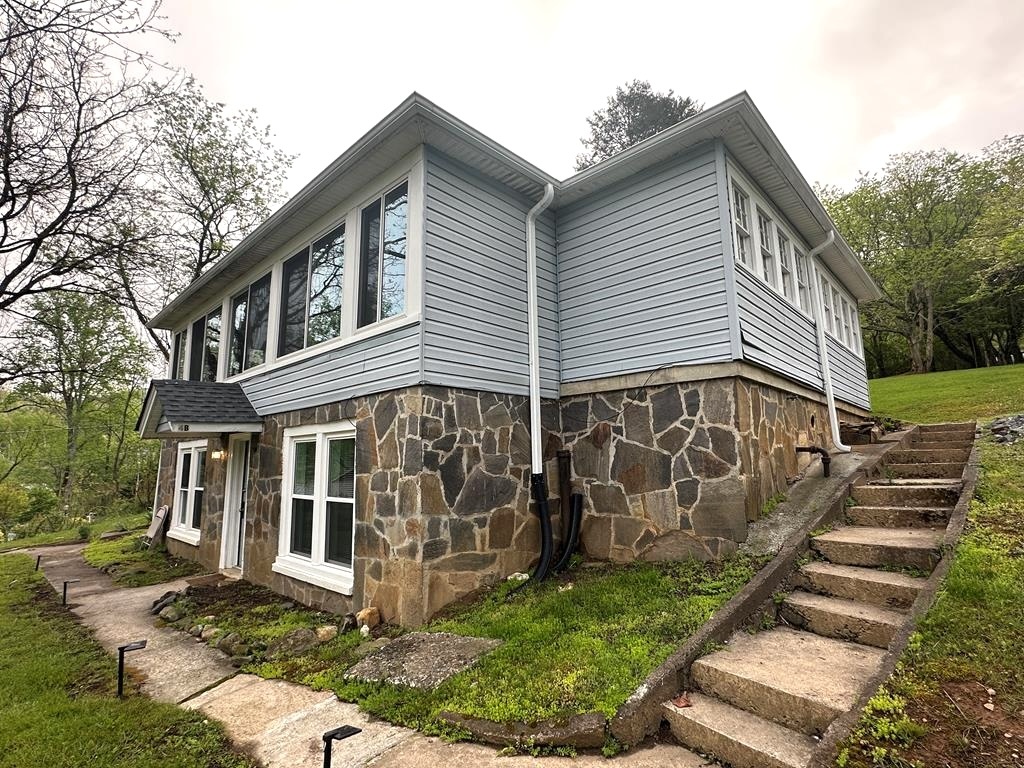Whittier, North Carolina 28789, 5 Bedrooms Bedrooms, ,4 BathroomsBathrooms,Residential,For Sale,10635