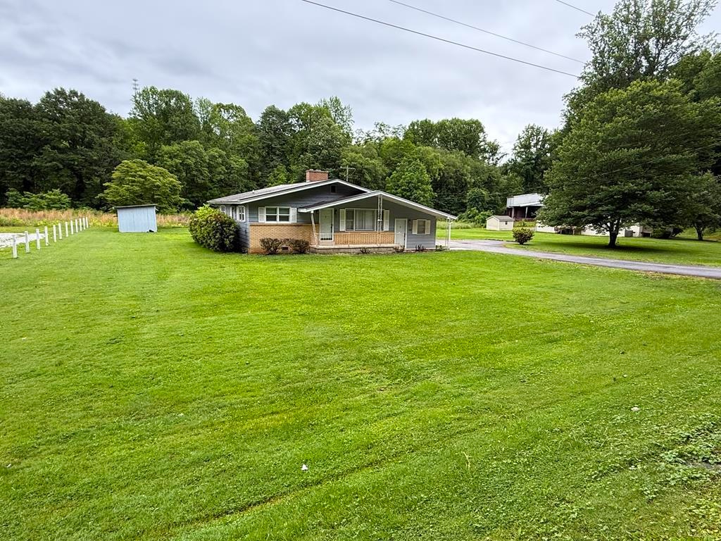 Bryson City, North Carolina 28713, 3 Bedrooms Bedrooms, ,1 BathroomBathrooms,Residential,For Sale,10644