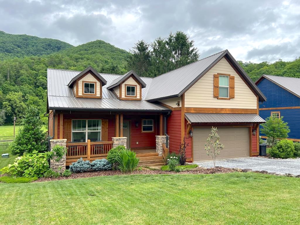 Cullowhee, North Carolina 28723, 3 Bedrooms Bedrooms, ,2.5 BathroomsBathrooms,Residential,For Sale,10651