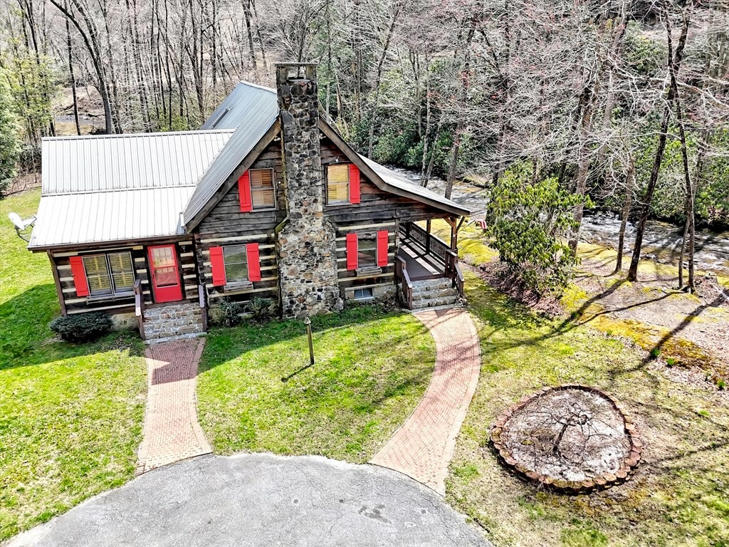 Robbinsville, North Carolina 28771, 6 Bedrooms Bedrooms, ,4 BathroomsBathrooms,Residential,For Sale,10661