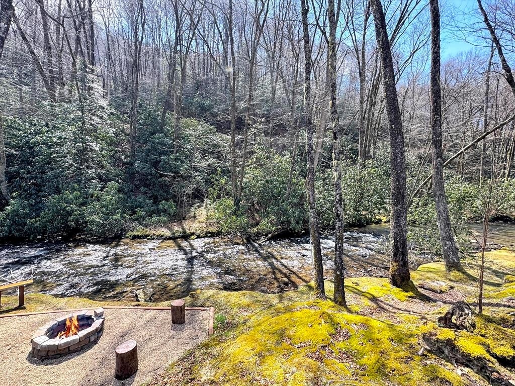 Robbinsville, North Carolina 28771, 6 Bedrooms Bedrooms, ,4 BathroomsBathrooms,Residential,For Sale,10661