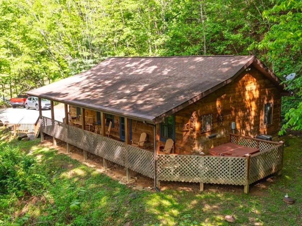 Bryson City, North Carolina 28713, 3 Bedrooms Bedrooms, ,2 BathroomsBathrooms,Residential,For Sale,10662