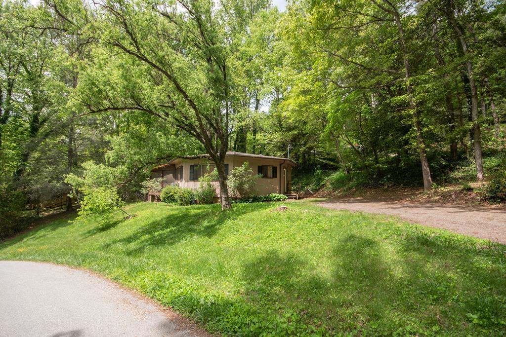 Franklin, North Carolina 28734, 2 Bedrooms Bedrooms, ,1 BathroomBathrooms,Residential,For Sale,10692