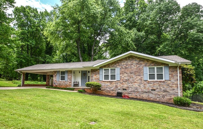 Cornelia, Georgia 30531, 3 Bedrooms Bedrooms, ,2 BathroomsBathrooms,Residential,For Sale,10711