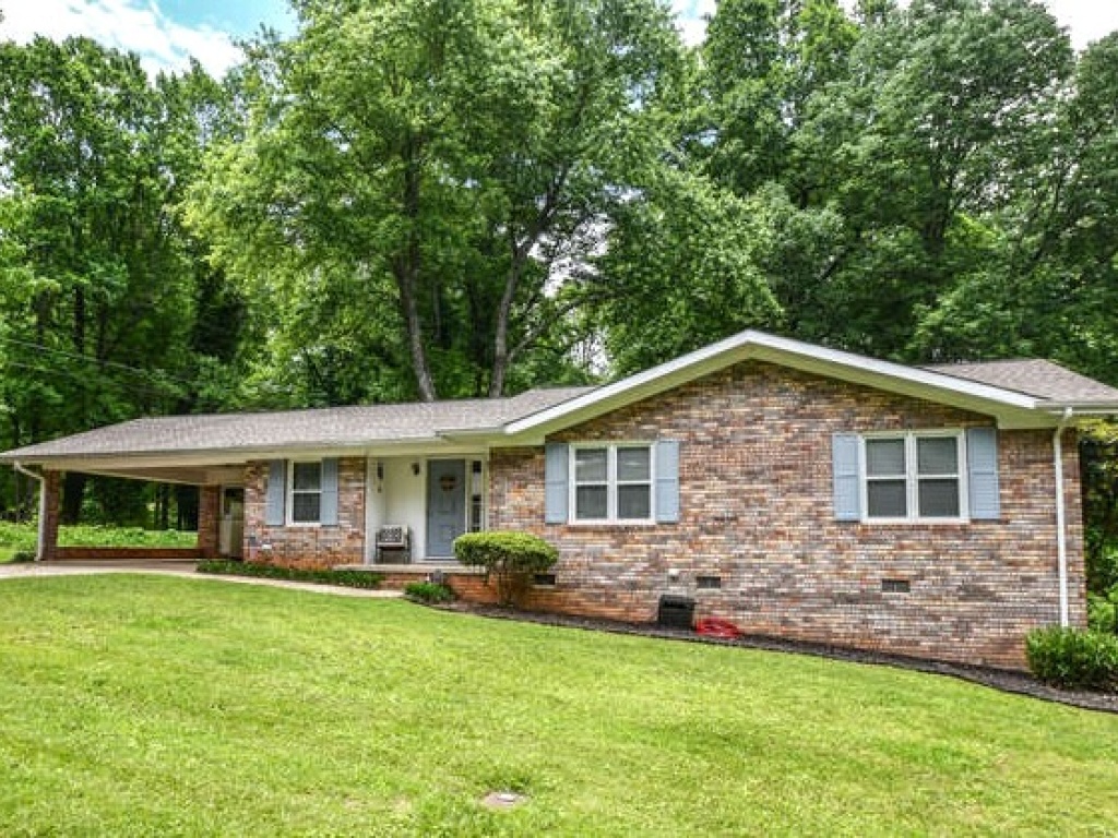 Cornelia, Georgia 30531, 3 Bedrooms Bedrooms, ,2 BathroomsBathrooms,Residential,For Sale,10711