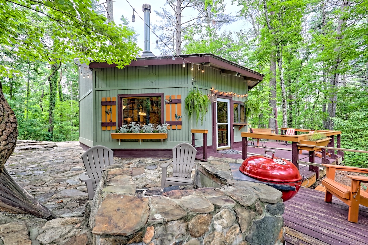 Tiger, Georgia 30576, 2 Bedrooms Bedrooms, ,1 BathroomBathrooms,Residential,For Sale,10714