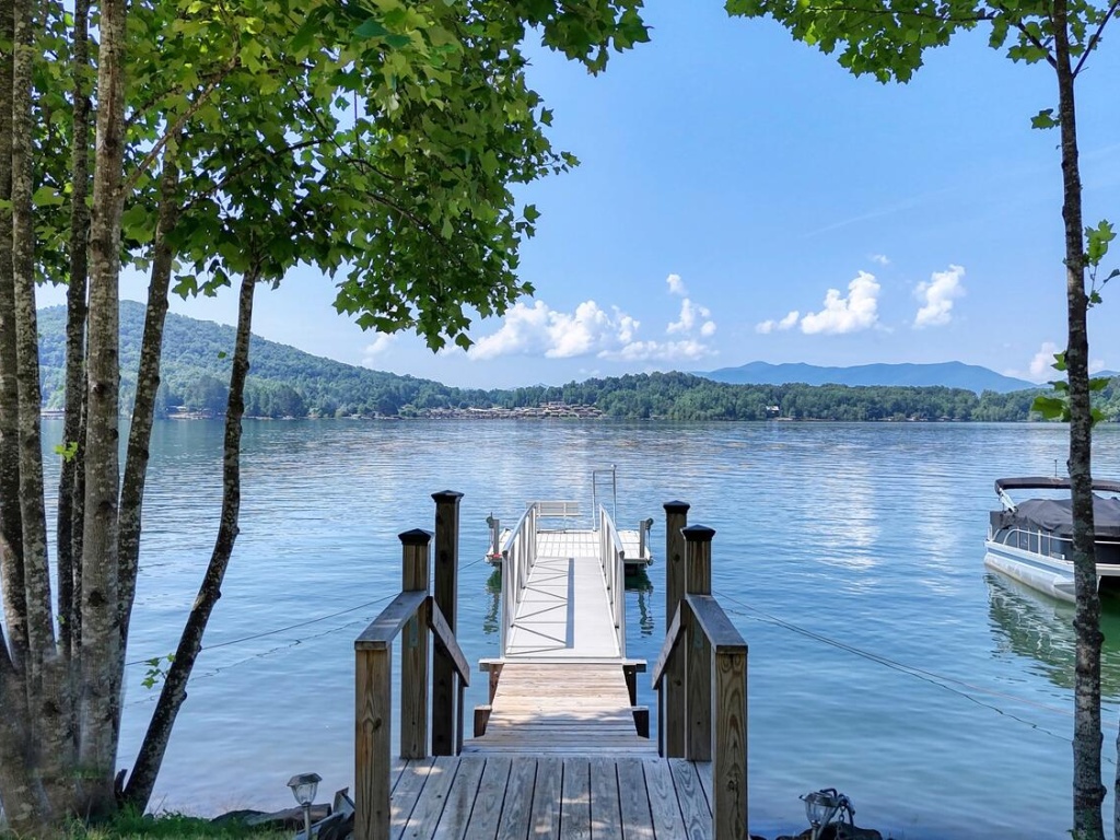 Hayesville, North Carolina 28904, 2 Bedrooms Bedrooms, ,2 BathroomsBathrooms,Residential,For Sale,10717
