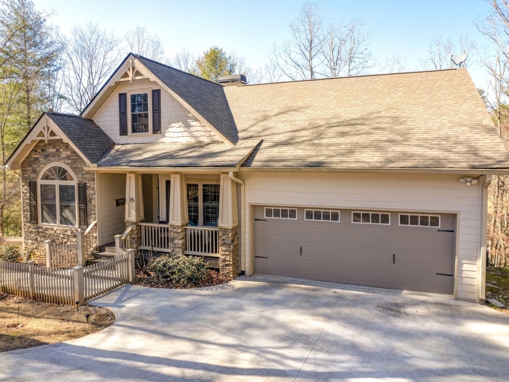 Morganton, Georgia 30560, 4 Bedrooms Bedrooms, ,3 BathroomsBathrooms,Residential,For Sale,10726