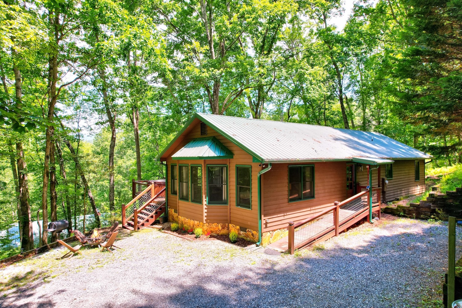 Blue Ridge, Georgia 30513, 3 Bedrooms Bedrooms, ,2 BathroomsBathrooms,Residential,For Sale,10727