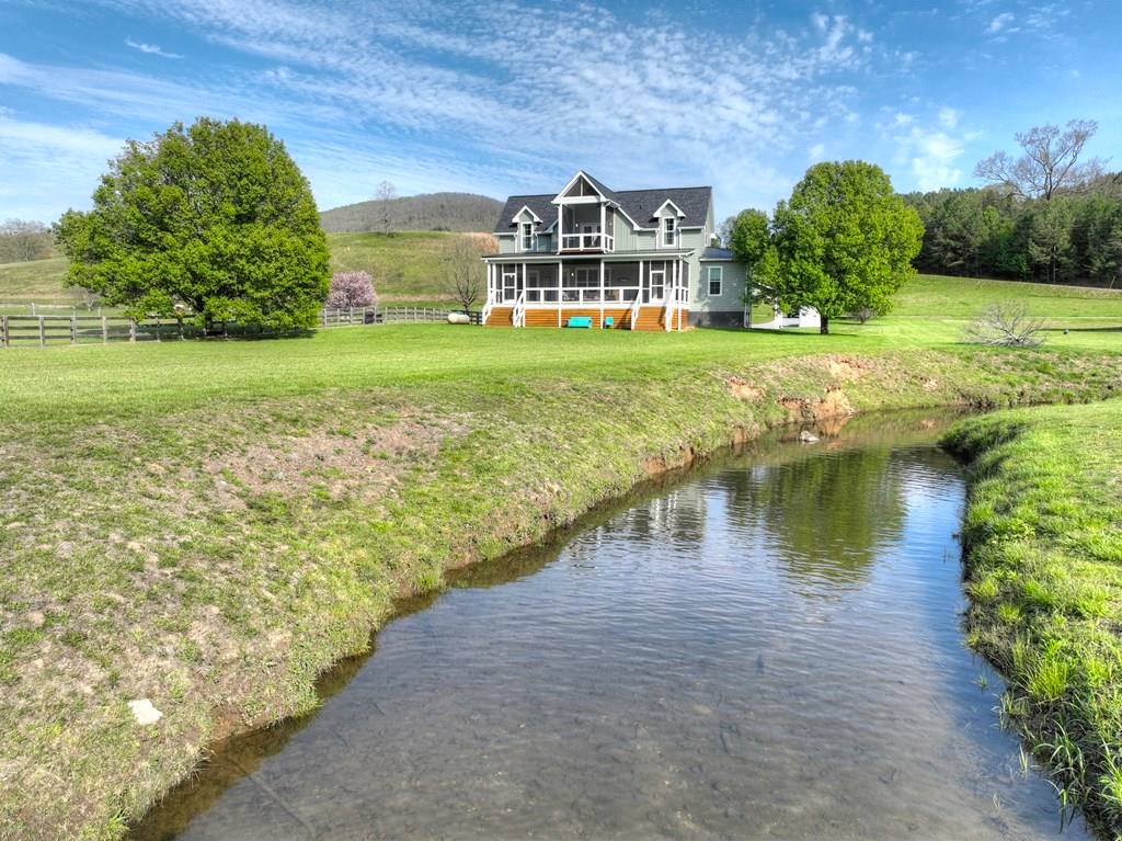 Blue Ridge, Georgia 30513, 3 Bedrooms Bedrooms, ,2.5 BathroomsBathrooms,Residential,For Sale,10735